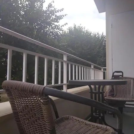 Appartement Familial En Face D'Un Square Arbore Enghien-les-Bains Buitenkant foto