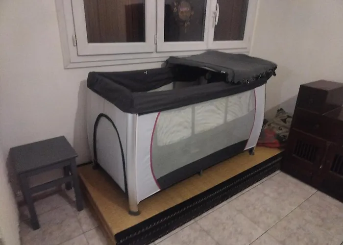 Appartement Familial En Face D\'Un Square Arbore