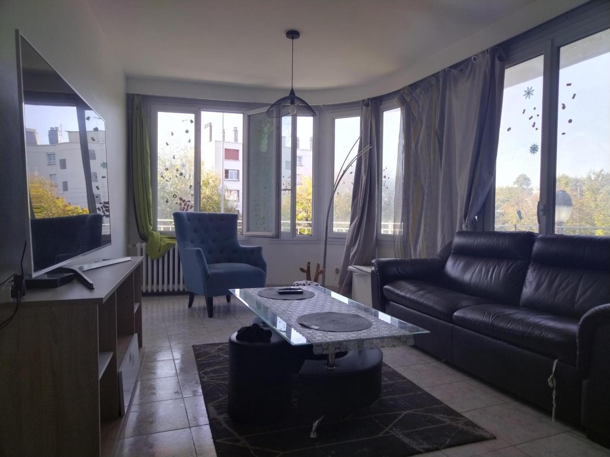 Familial En Face D'un Square Arbore Apartment Enghien-les-Bains